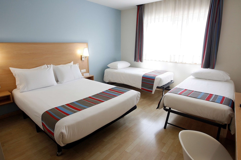 Travelodge Madrid Arturo Soria 14