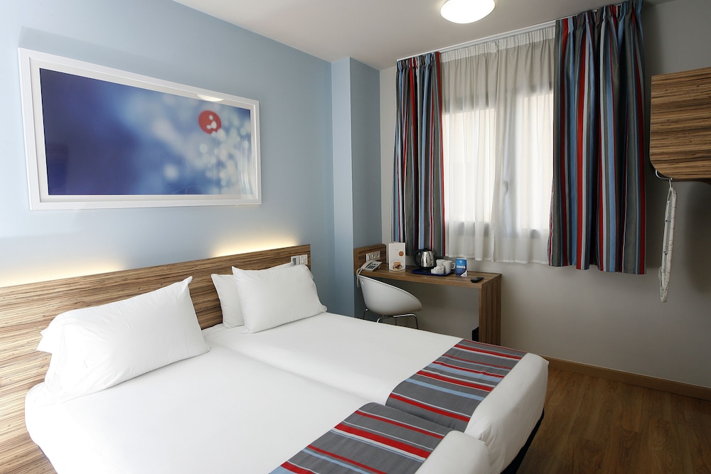 Travelodge Madrid Arturo Soria 6