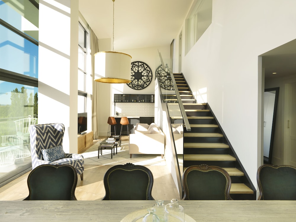 Hotel Camiral 21