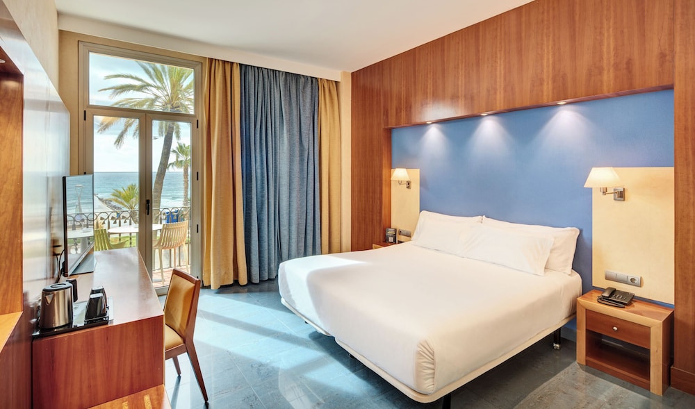 Kalma Sitges Hotel 4