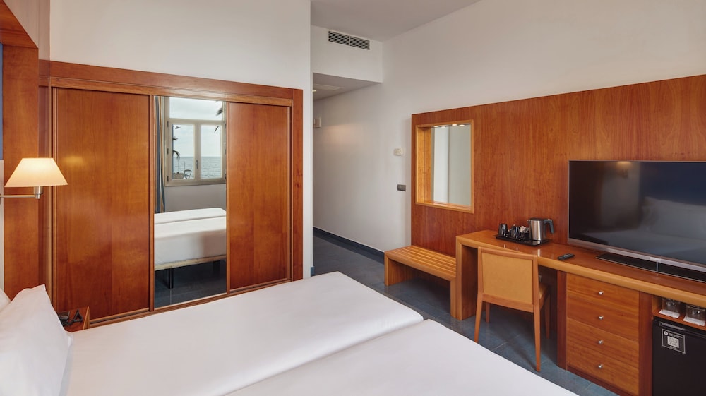 Kalma Sitges Hotel 10