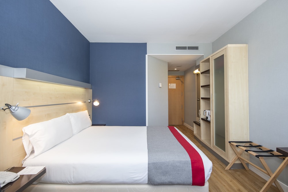 Holiday Inn Express Barcelona - Montmelo 16