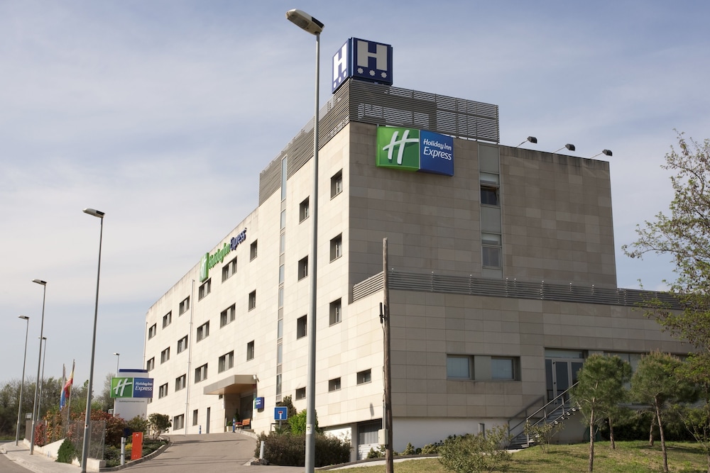Holiday Inn Express Barcelona - Montmelo 1