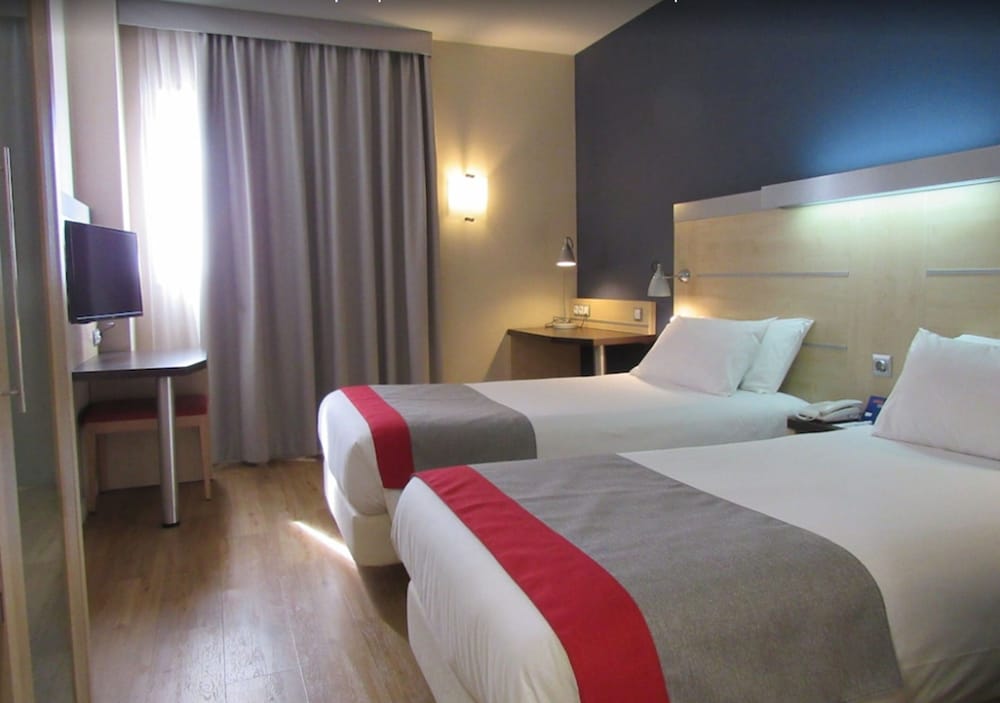 Holiday Inn Express Barcelona - Montmelo 2