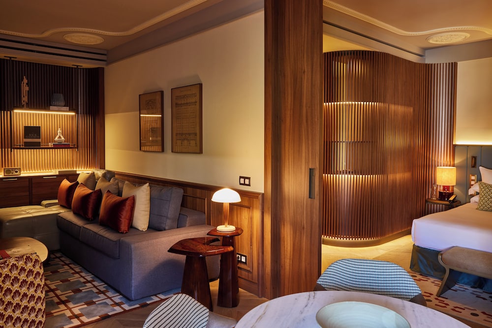Grand Hotel Central 22