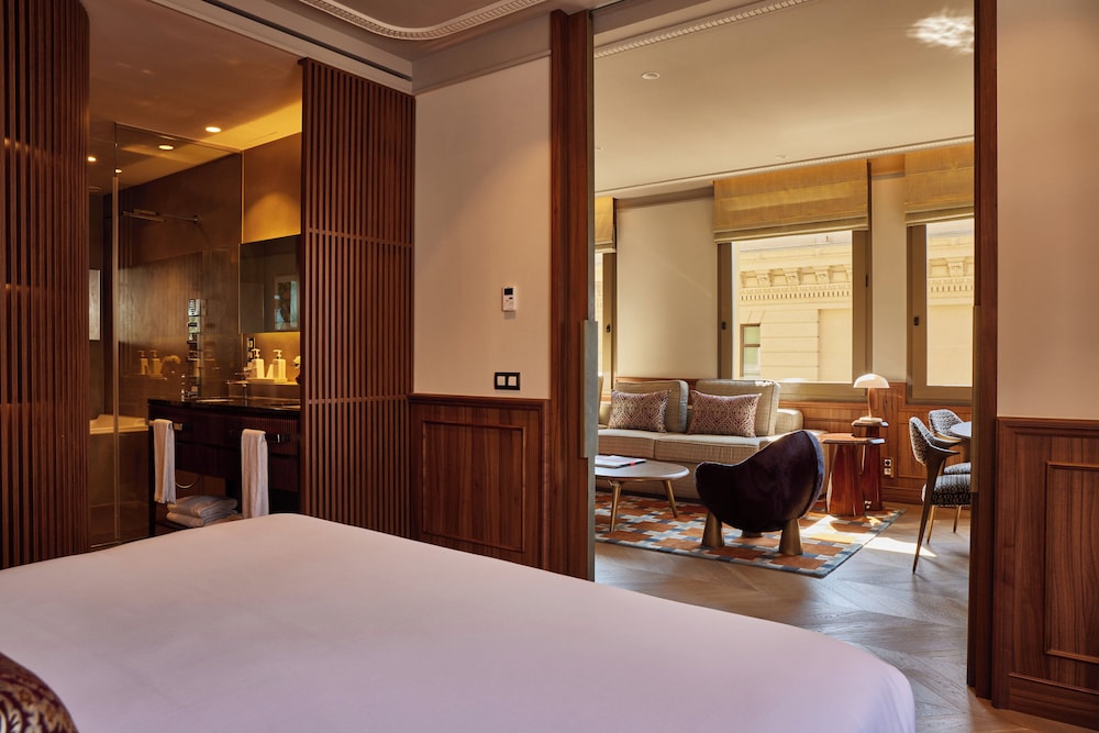 Grand Hotel Central 20