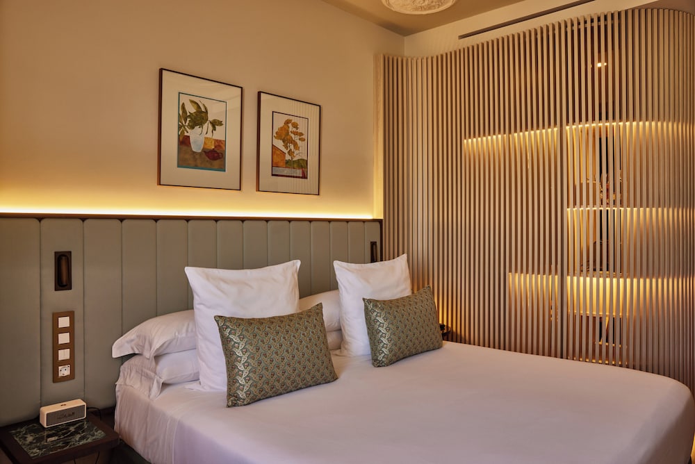 Grand Hotel Central 13