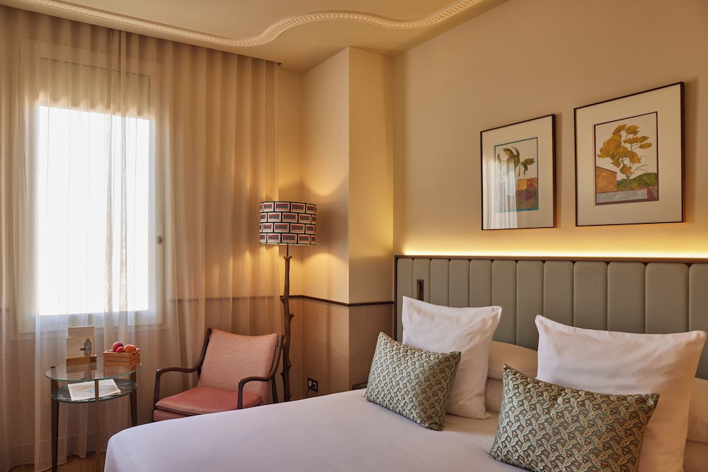 Grand Hotel Central 11