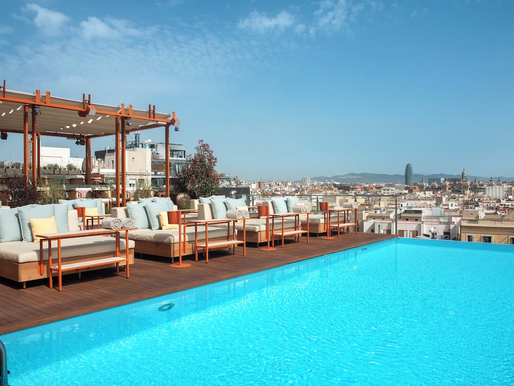 Grand Hotel Central 1