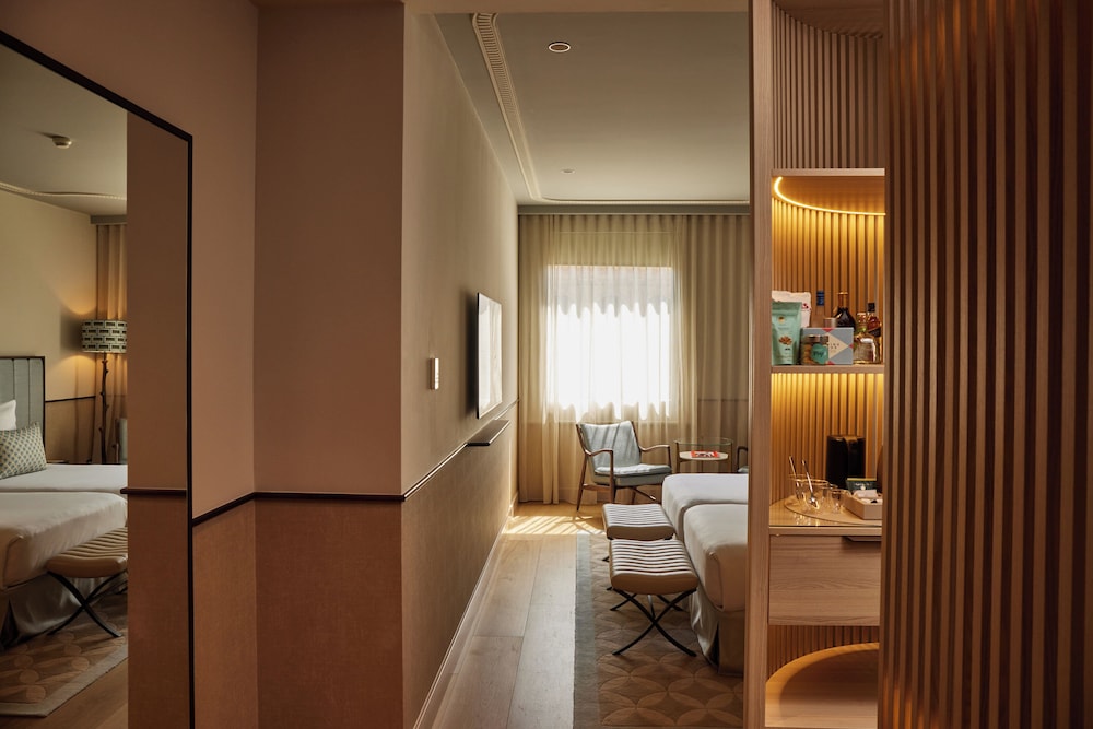 Grand Hotel Central 18