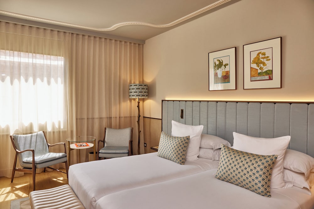 Grand Hotel Central 12