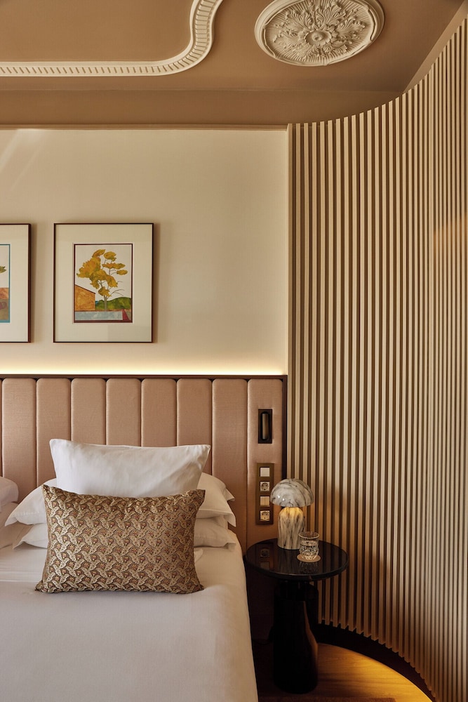 Grand Hotel Central 7