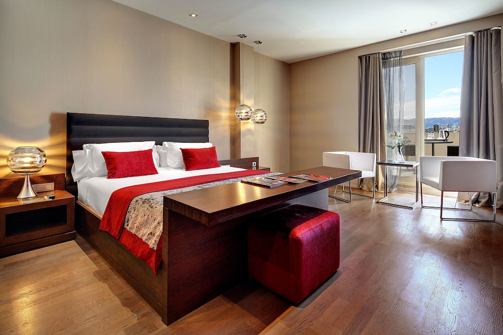 Olivia Plaza Hotel 15