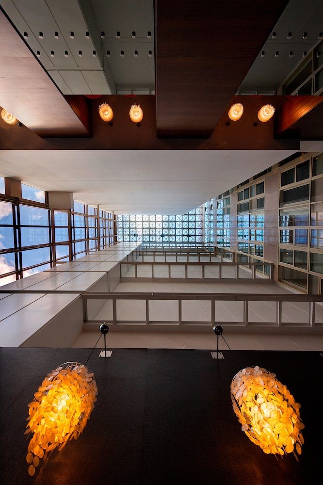 Olivia Plaza Hotel 6