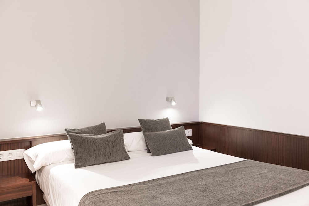 Hotel Empordá 10
