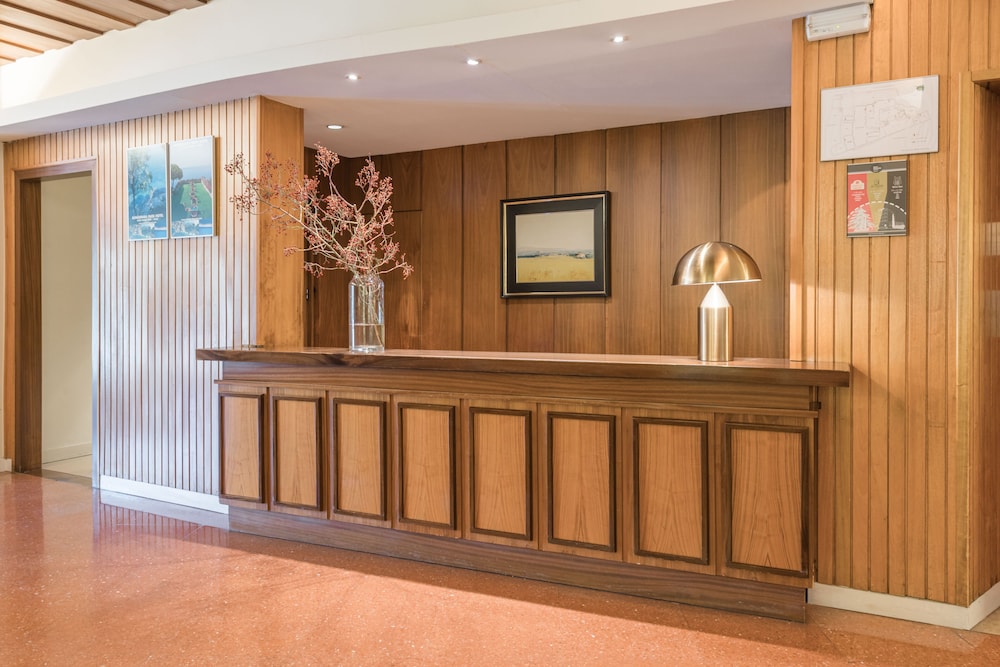 Hotel Empordá 5