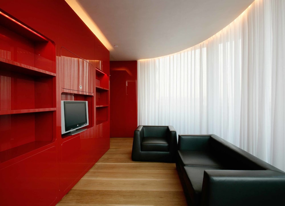 Puerta América Hotel 12