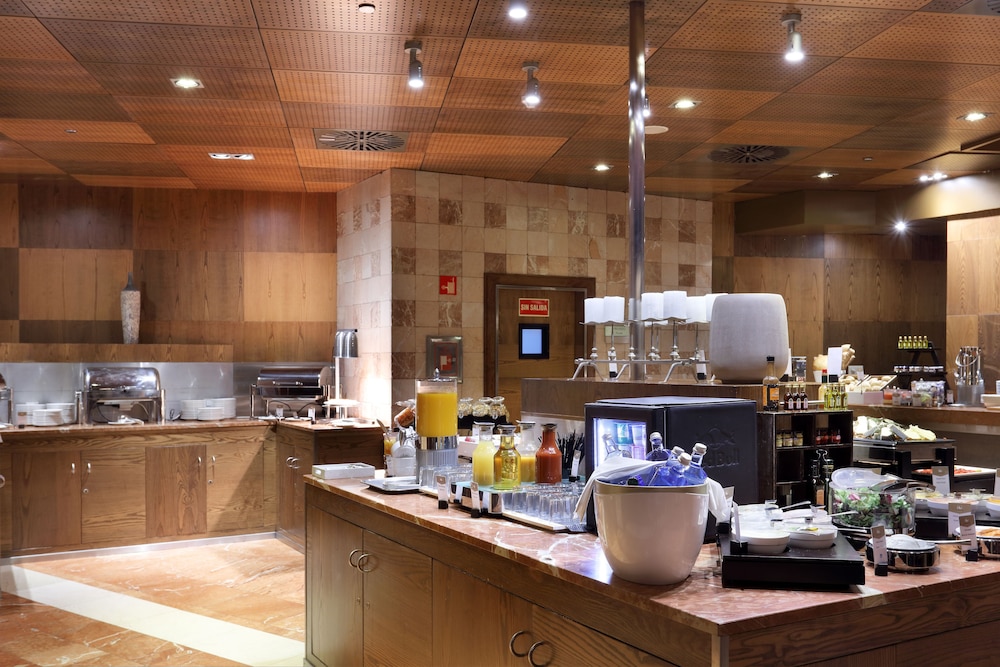 Eurostars Suites Mirasierra 13
