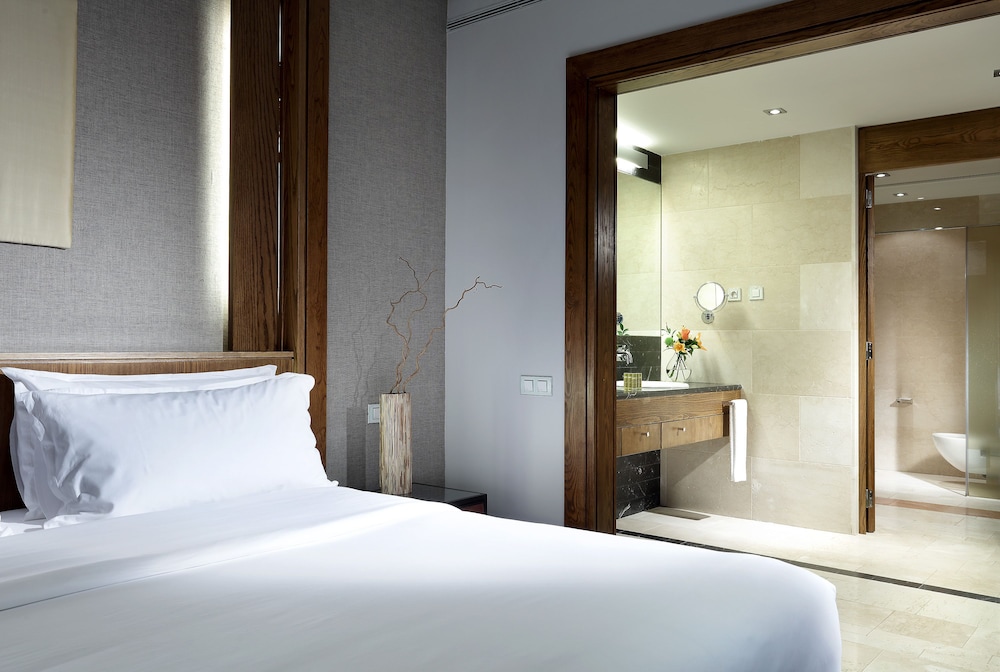 Eurostars Suites Mirasierra 2