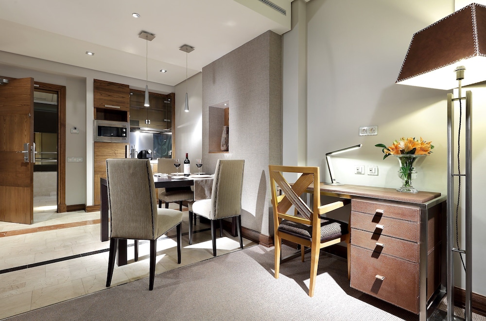 Eurostars Suites Mirasierra 9