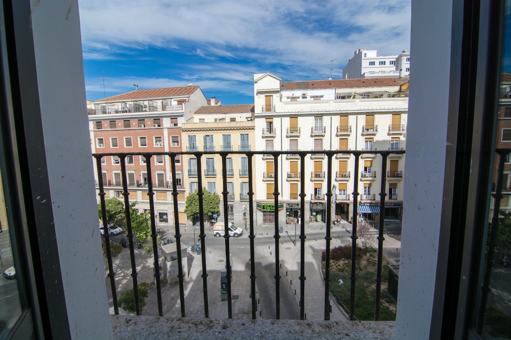 Petit Palace Plaza del Carmen 21
