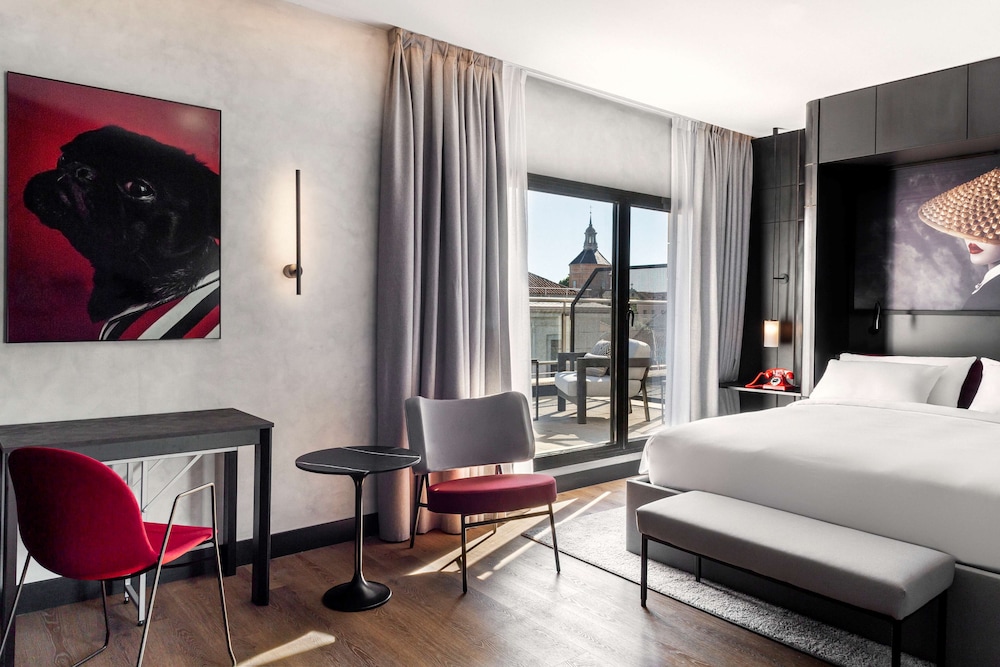 Radisson RED Madrid 8