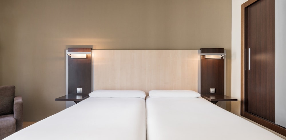 Hotel ILUNION Auditori 15