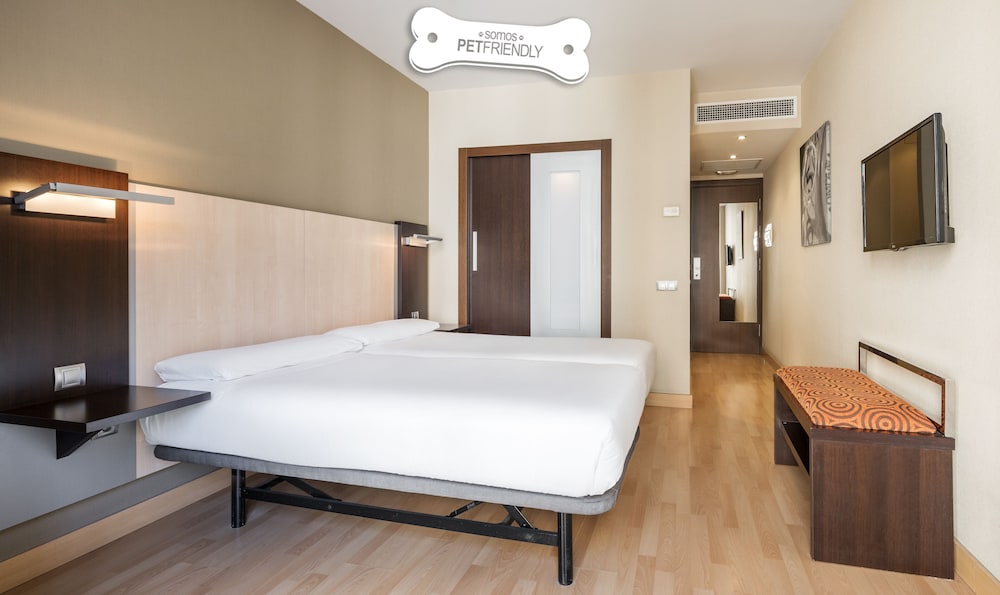 Hotel ILUNION Auditori 23