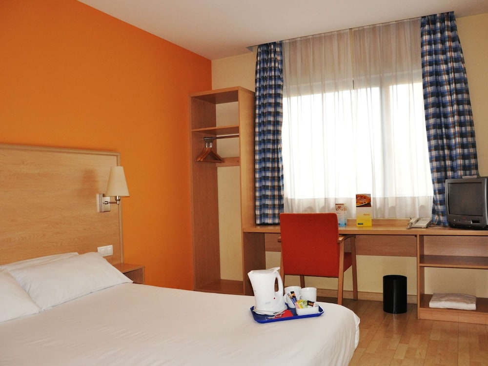 Travelodge Barcelona Fira 21