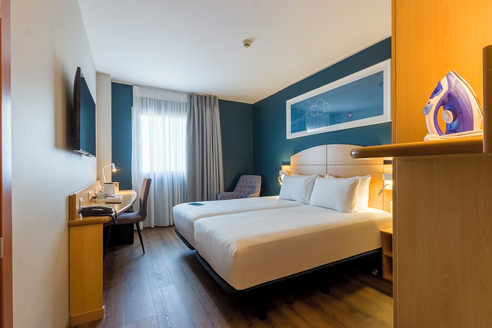 Travelodge Madrid Alcala de Henares 3