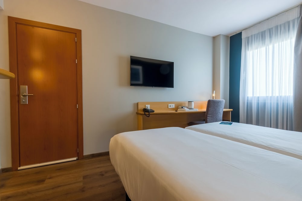 Travelodge Madrid Alcala de Henares 5
