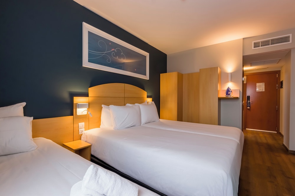 Travelodge Madrid Alcala de Henares 19