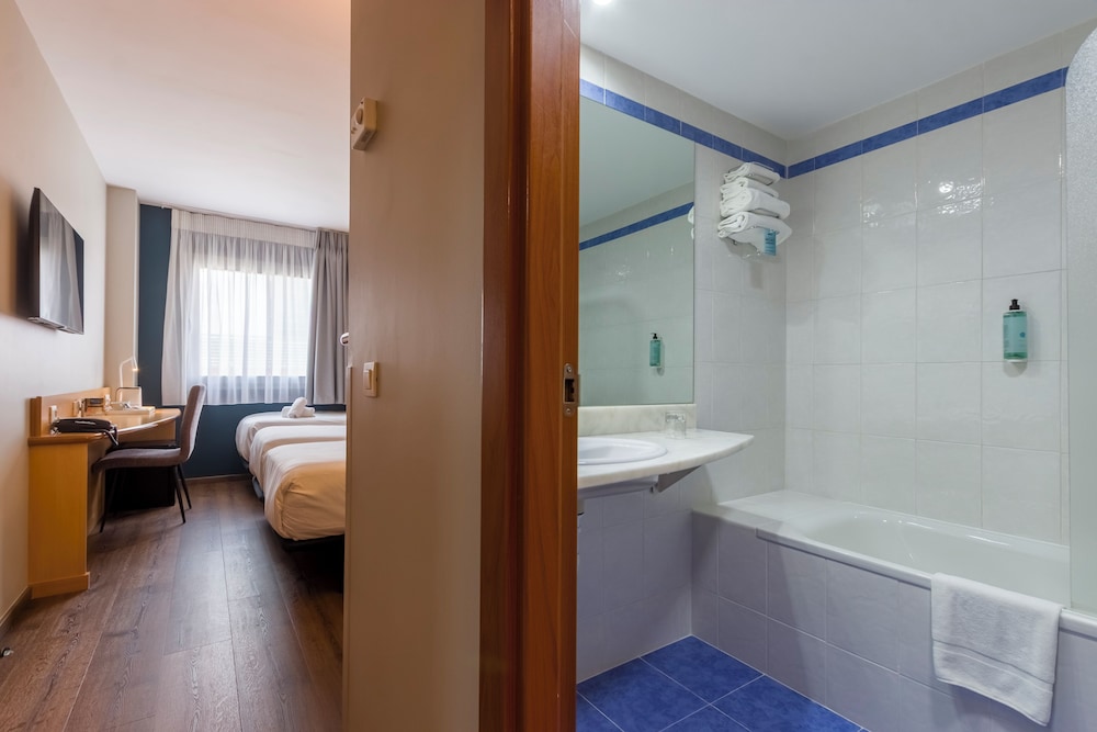 Travelodge Madrid Alcala de Henares 17