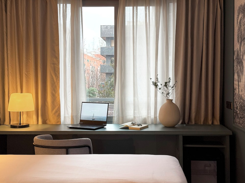 Hotel Luze Castellana 18