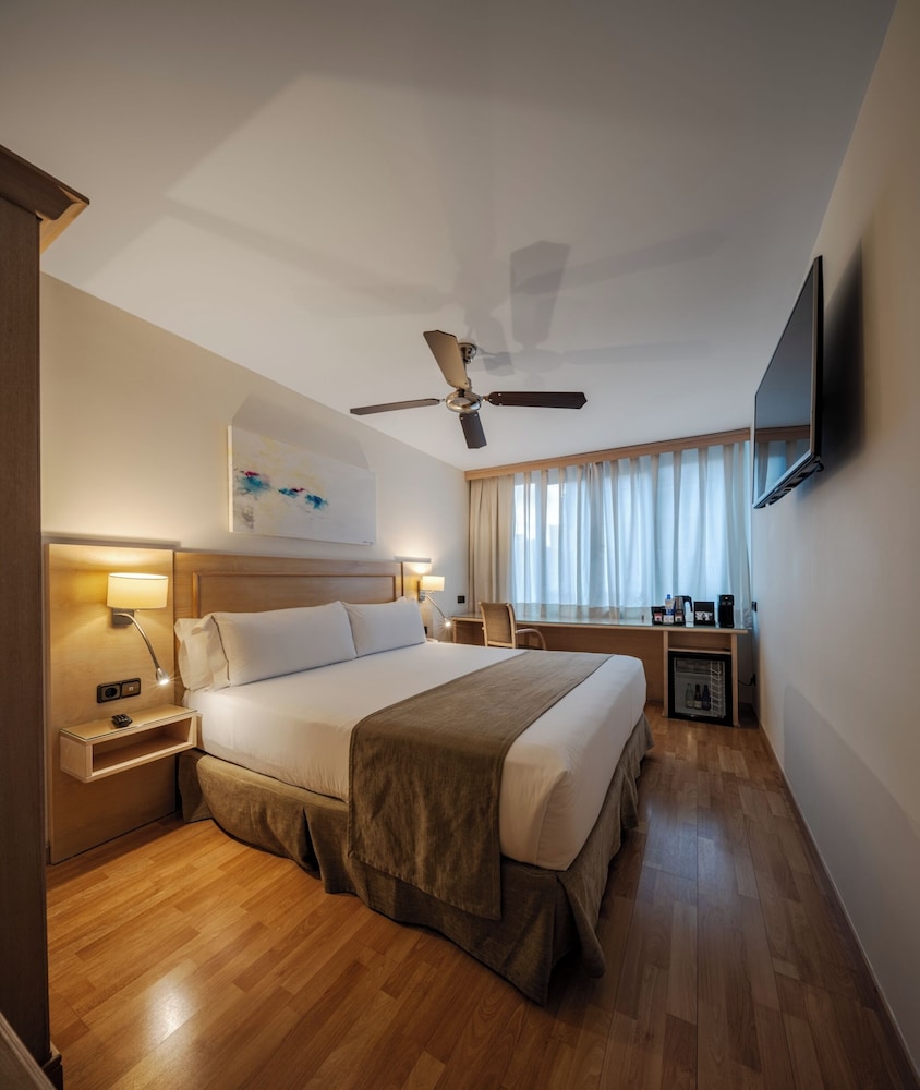 Hotel Luze Castellana 12