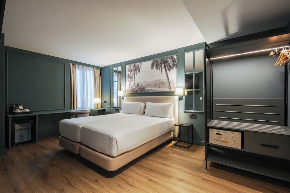 Hotel Luze Castellana 8