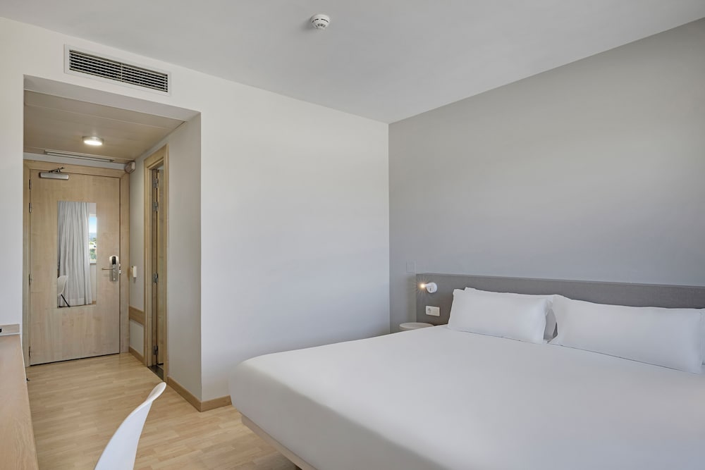 B&B HOTEL Madrid Las Rozas 8