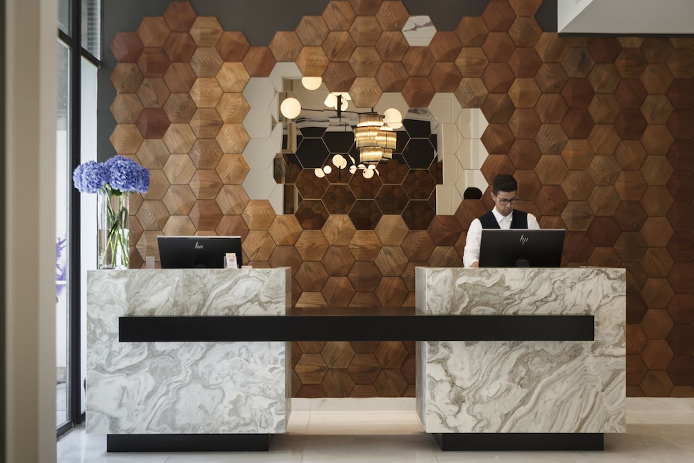 Icon Bcn 4