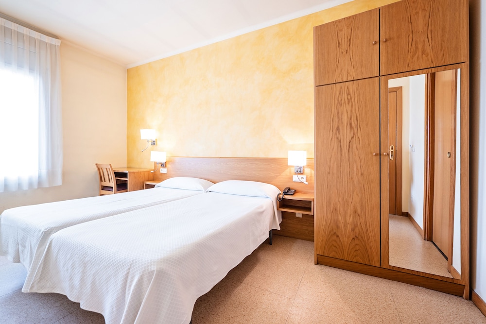 Hotel La Perla 11