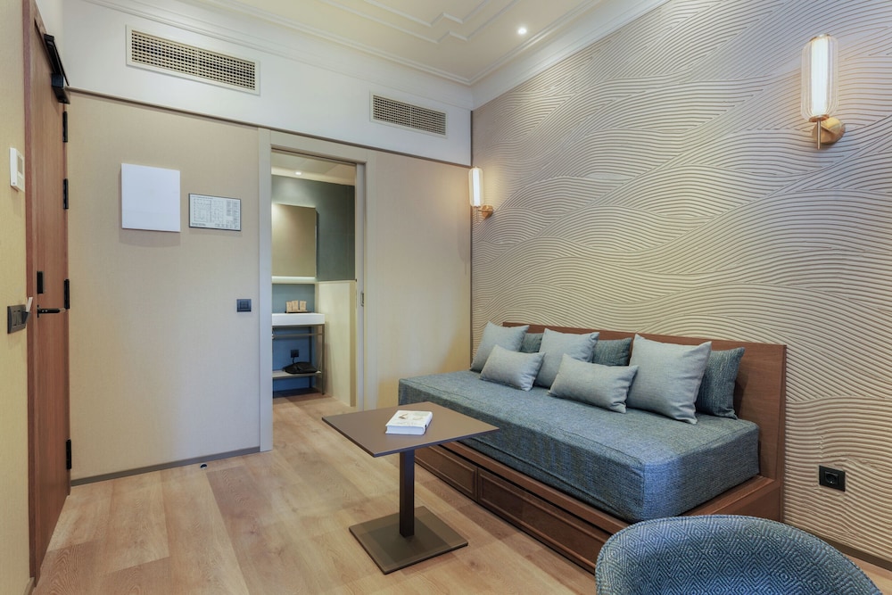 Hotel Medinaceli 18