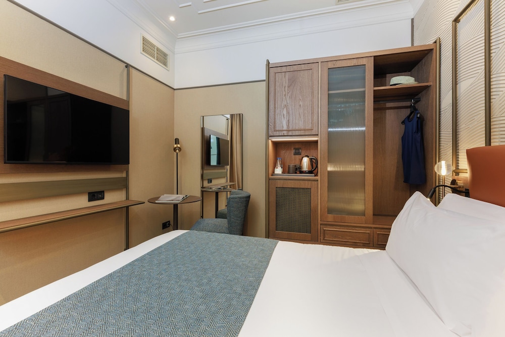 Hotel Medinaceli 10