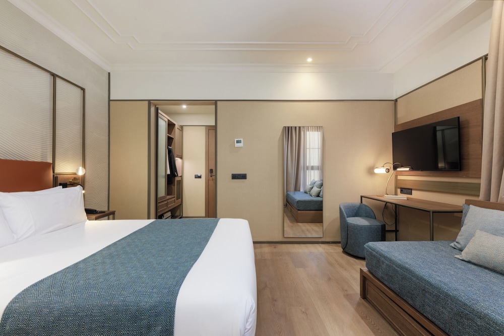 Hotel Medinaceli 13