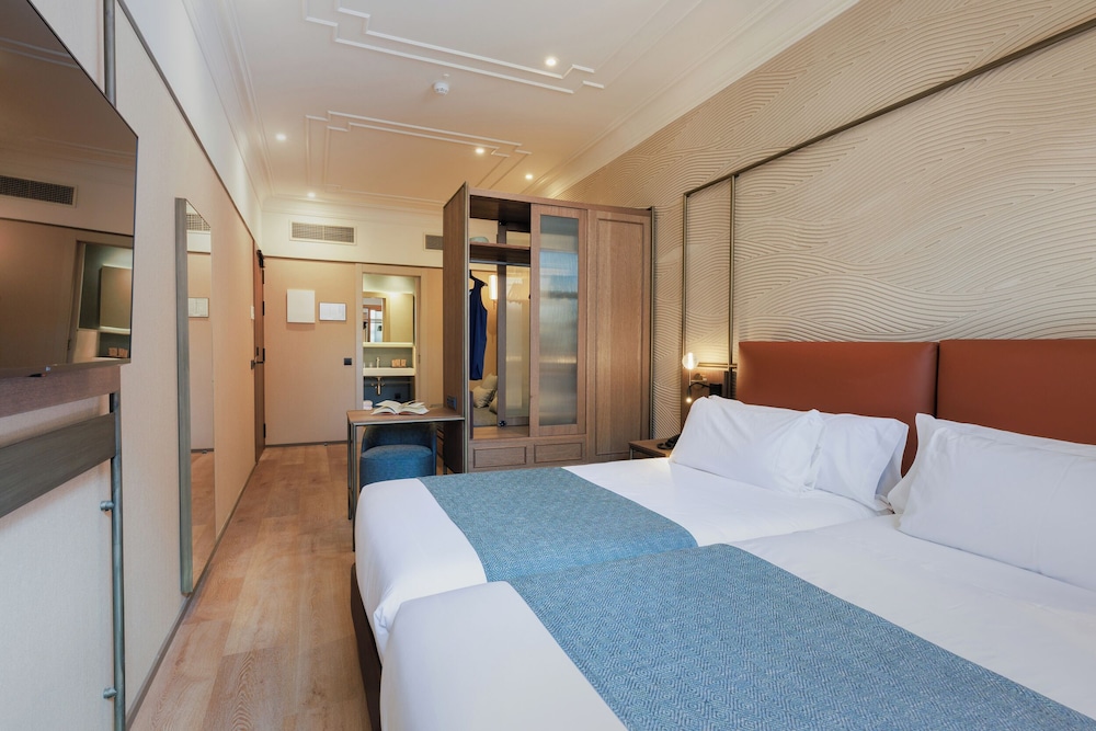 Hotel Medinaceli 19