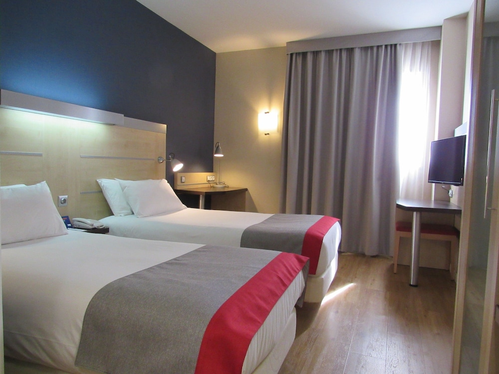 Holiday Inn Express Madrid - Alcorcon 7
