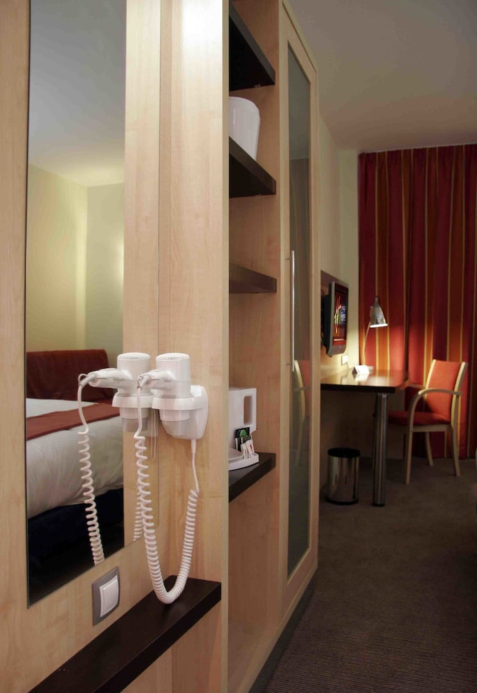 Holiday Inn Express Madrid - Alcobendas 10