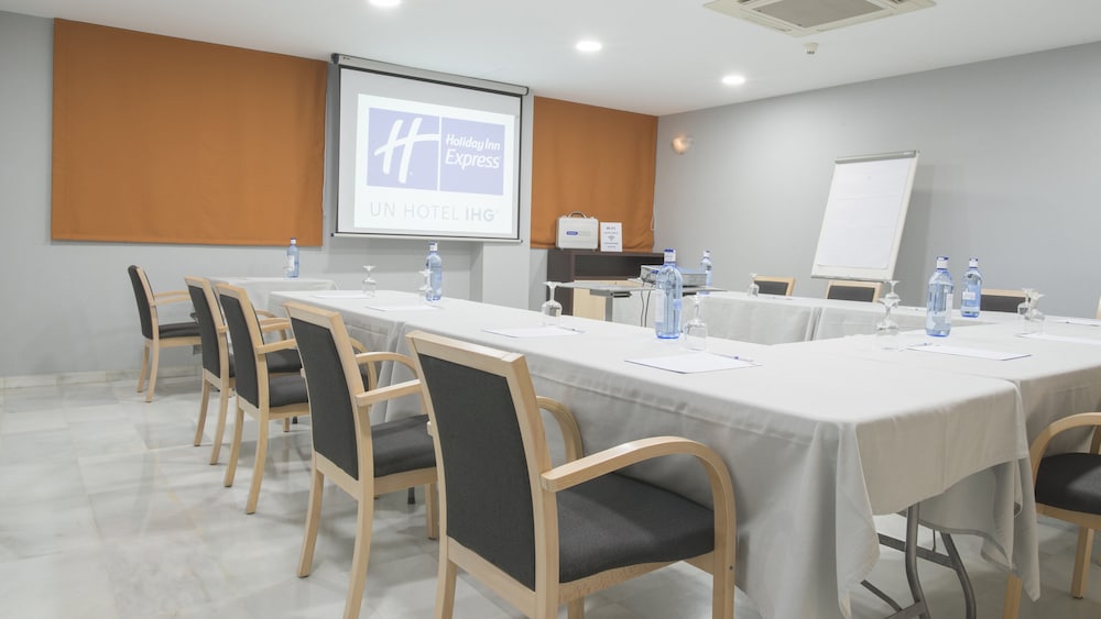 Holiday Inn Express Madrid - Alcobendas 20