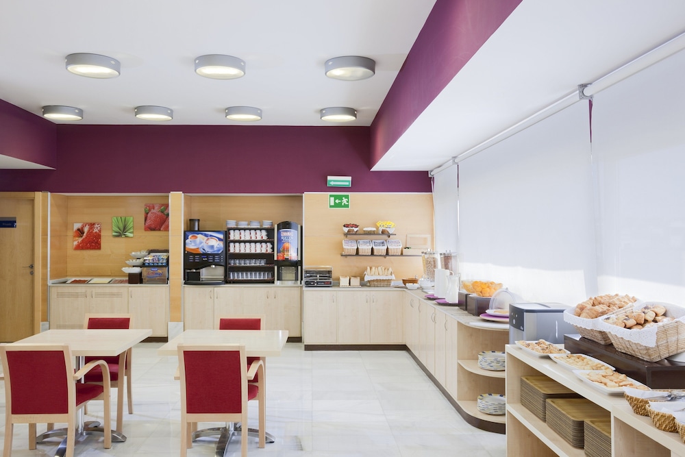 Holiday Inn Express Madrid - Alcobendas 14