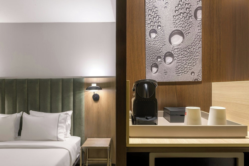 AC Hotel Madrid Feria 13