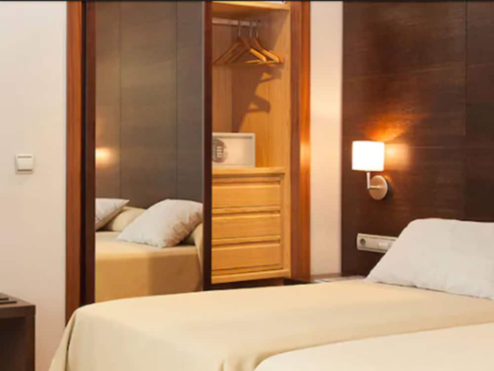 Hotel FC Villalba 9