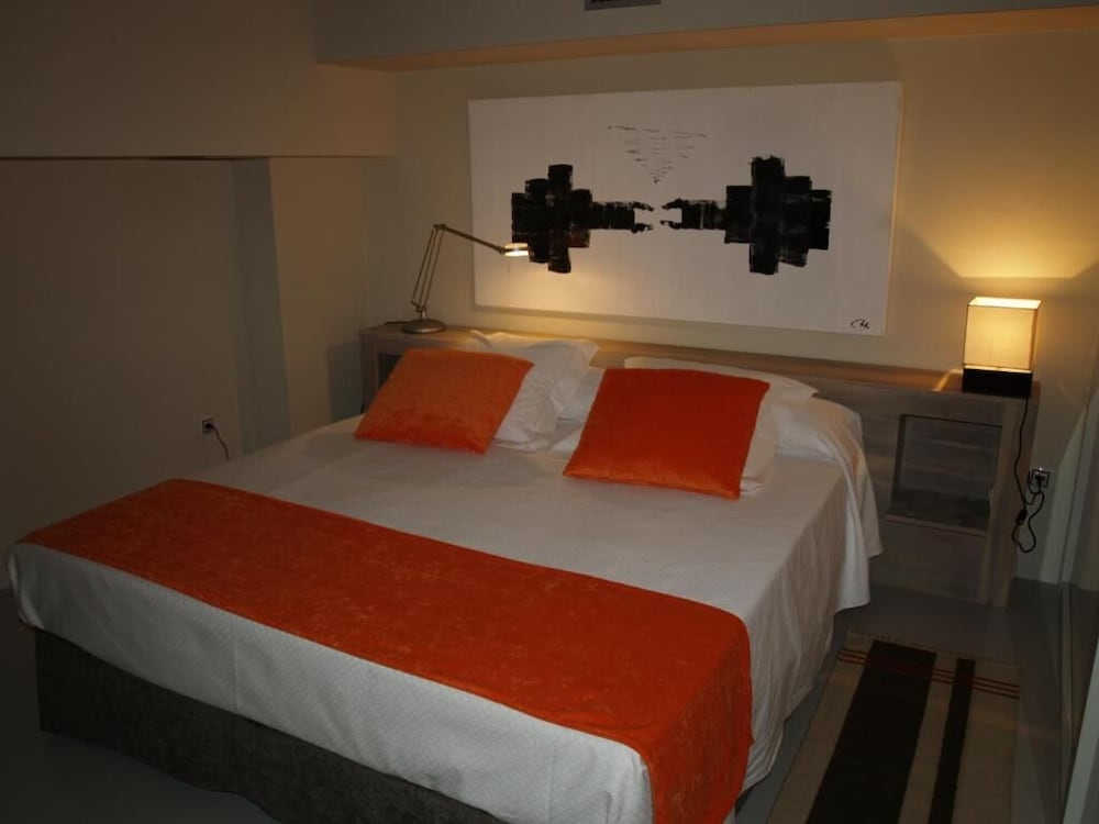 Eco Alcalá Suites 17
